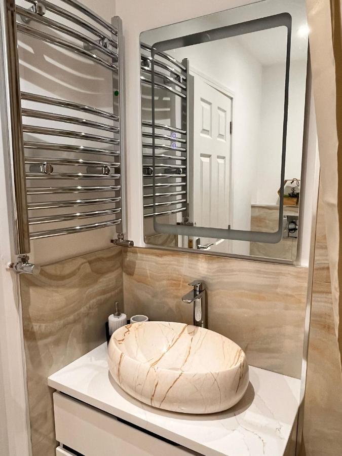 Luxurious Double Bedroom, Ensuite With Free Wifi. Oxford Exteriör bild