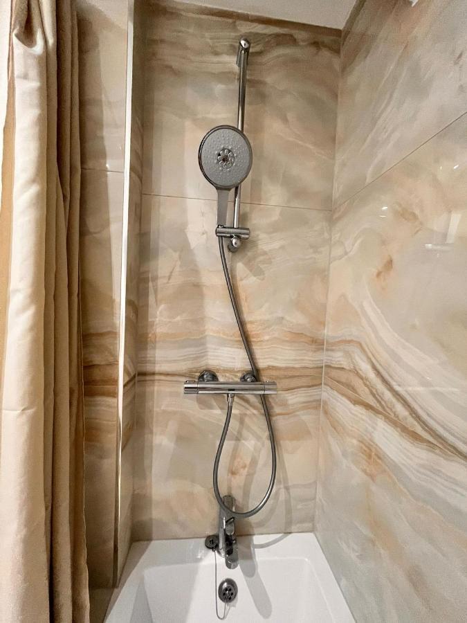 Luxurious Double Bedroom, Ensuite With Free Wifi. Oxford Exteriör bild