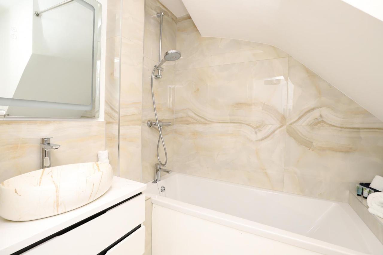 Luxurious Double Bedroom, Ensuite With Free Wifi. Oxford Exteriör bild